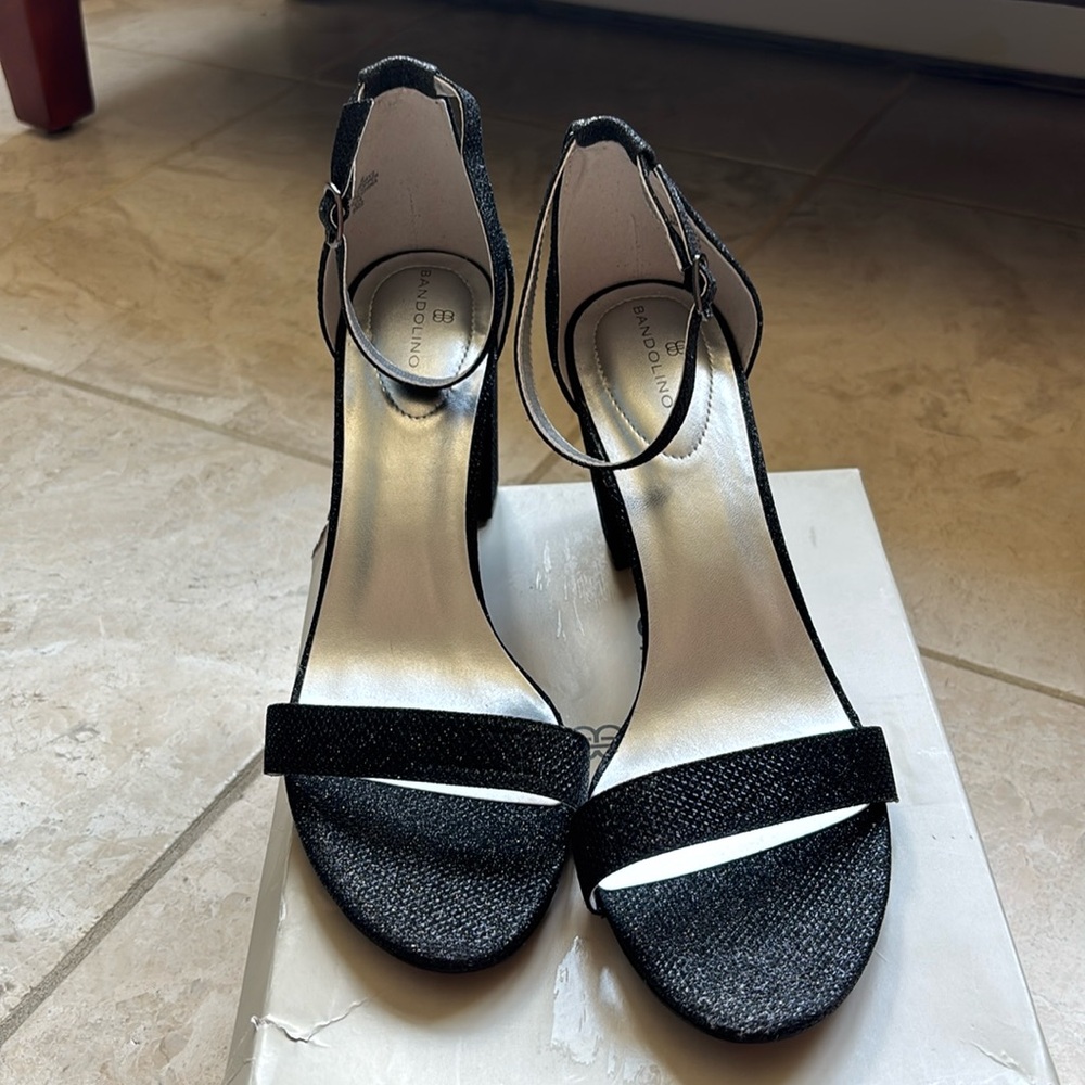 Bandolino ARMORY 2 Black Sparkle Block Heel Sandals Size 11 New